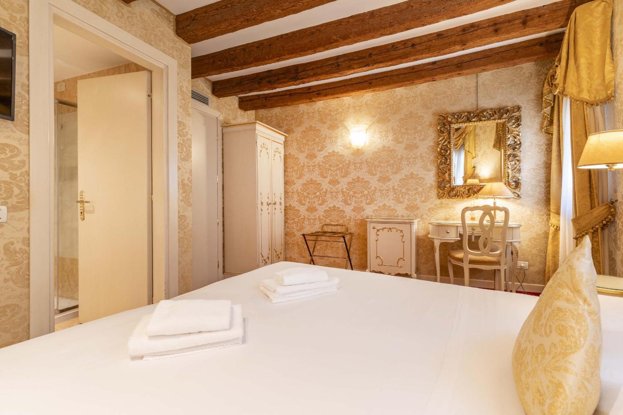 Residence Ca' Di Malta Arsenale By Wonderful Italy เวนิส ภายนอก รูปภาพ
