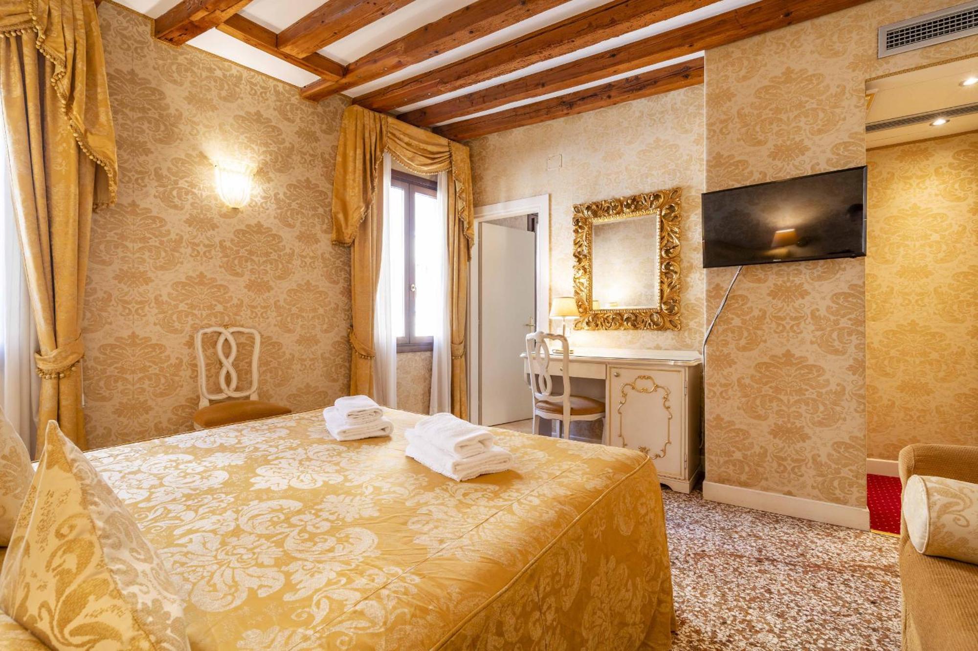 Residence Ca' Di Malta Arsenale By Wonderful Italy เวนิส ภายนอก รูปภาพ