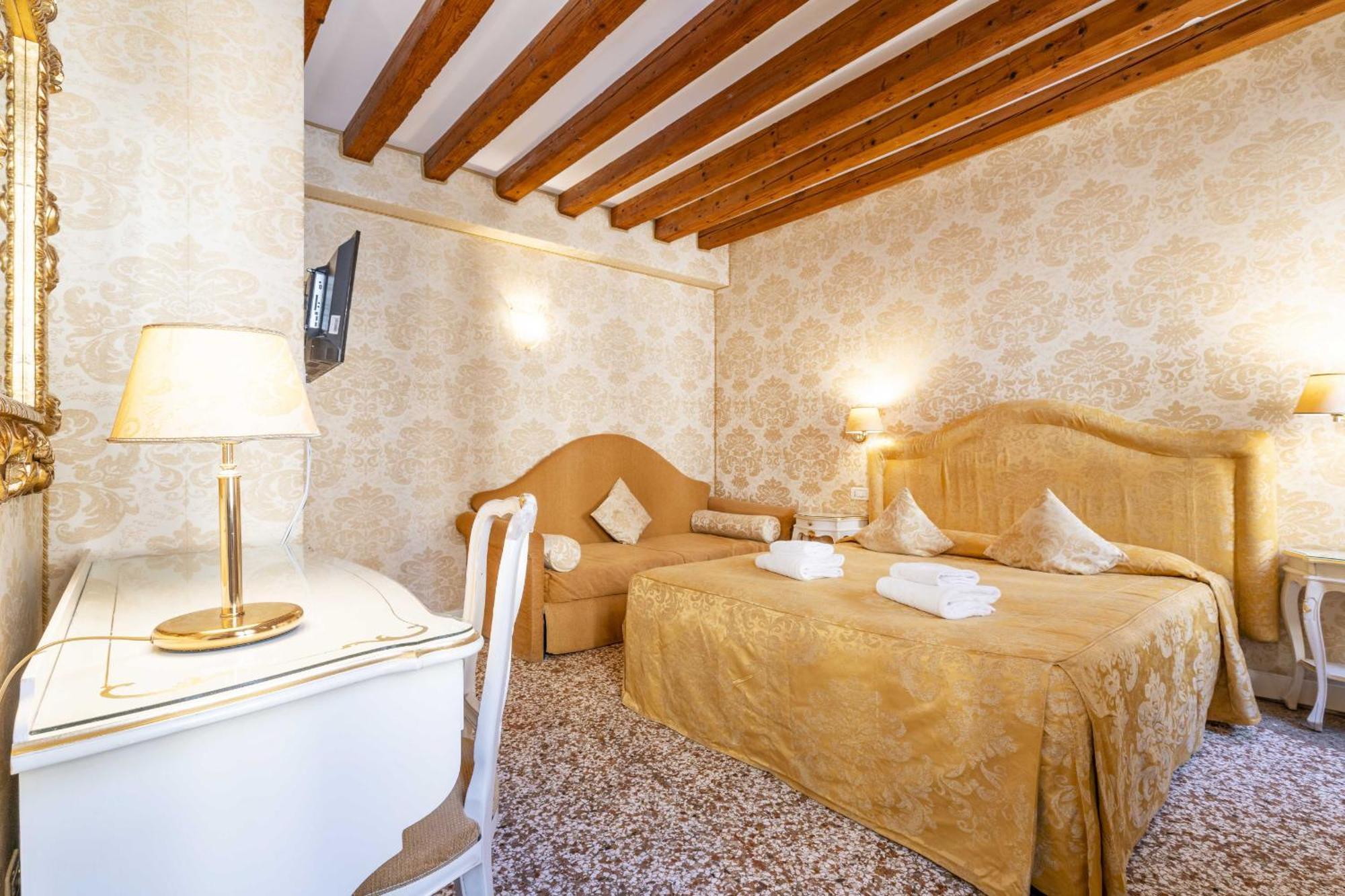 Residence Ca' Di Malta Arsenale By Wonderful Italy เวนิส ภายนอก รูปภาพ